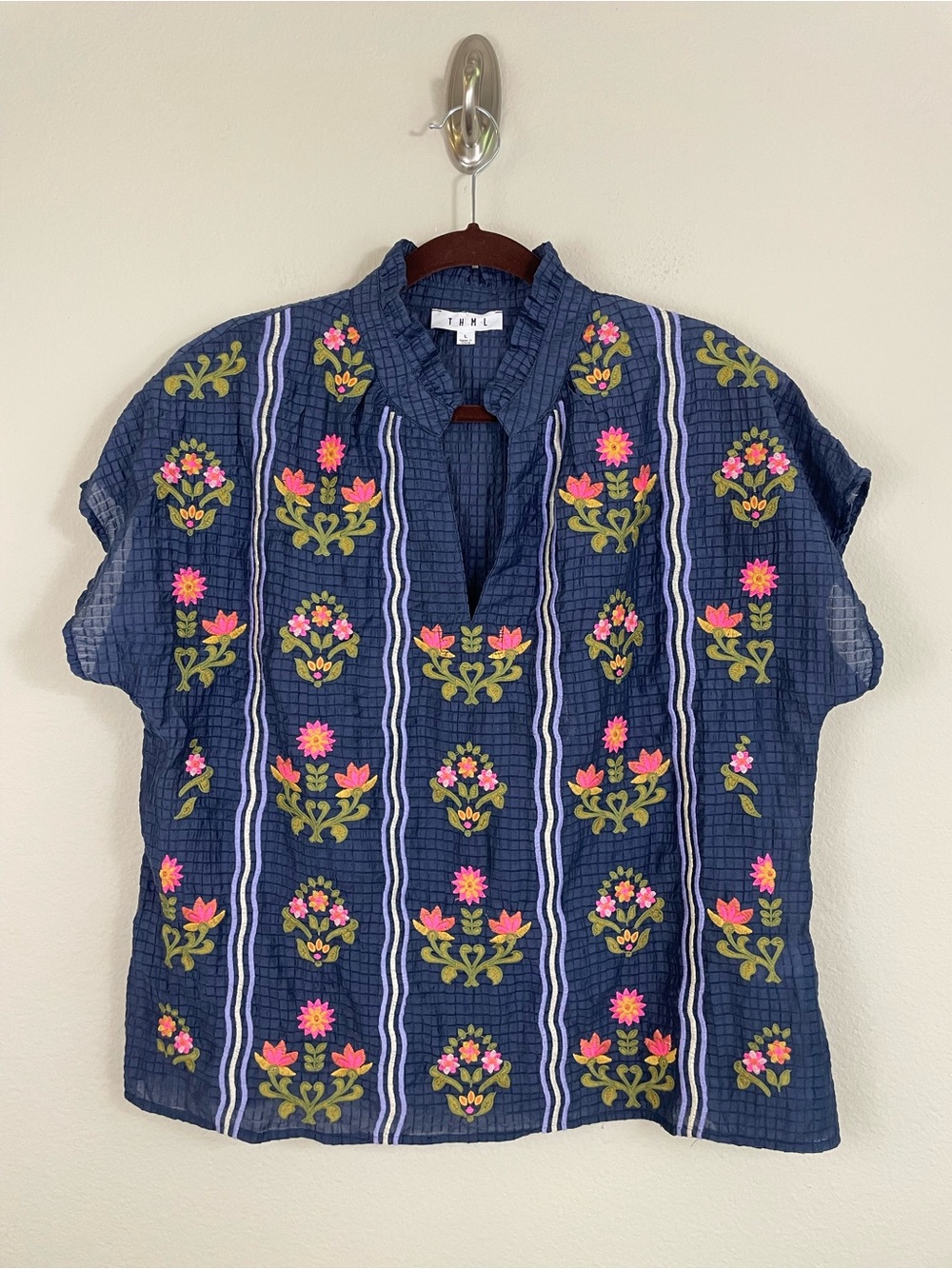 THML Campbell Navy Floral Embroidered Ruffle Neck Popover Top Size Large - Picture 2 of 8
